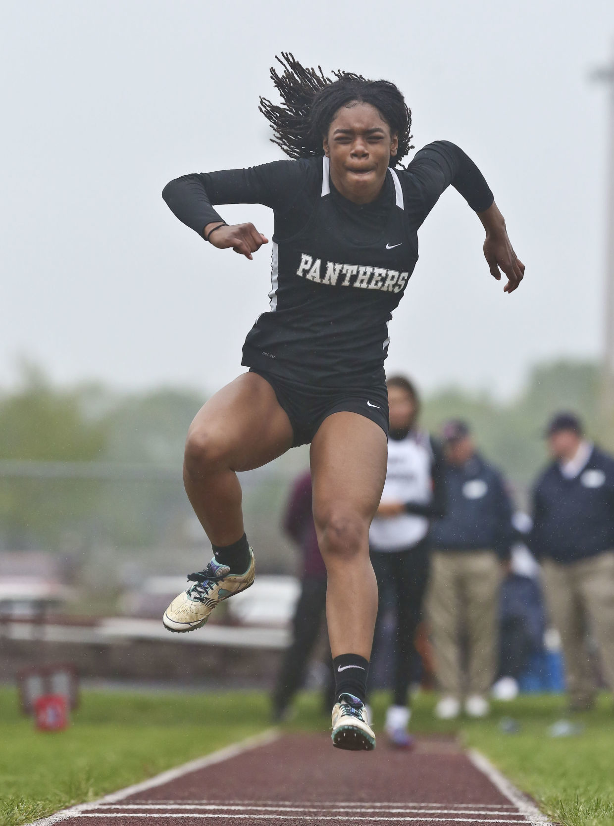 Class 2A Tolono Sectional 13 5.09.19.JPG